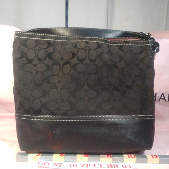 Coach Handbags - Coach Black Signature Purse. K053-2156 §